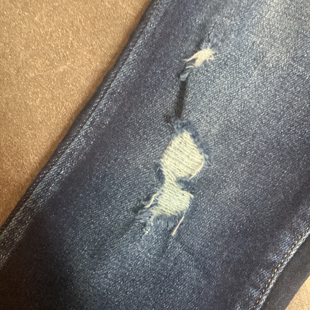 Dark Wash High-Rise Skinny Jeans - Blue - Picture 5 of 8